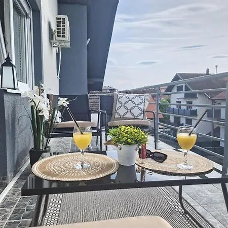 Apartments Gradiska Apartament *